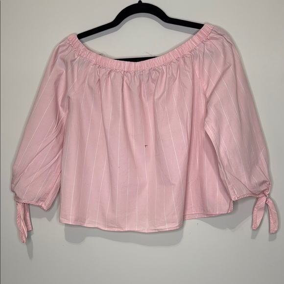 FOREVER 21 | Pink Off-Shoulder Women's Top - Picture 2 of 7